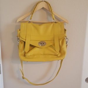 Muted yellow Pulicati bag!